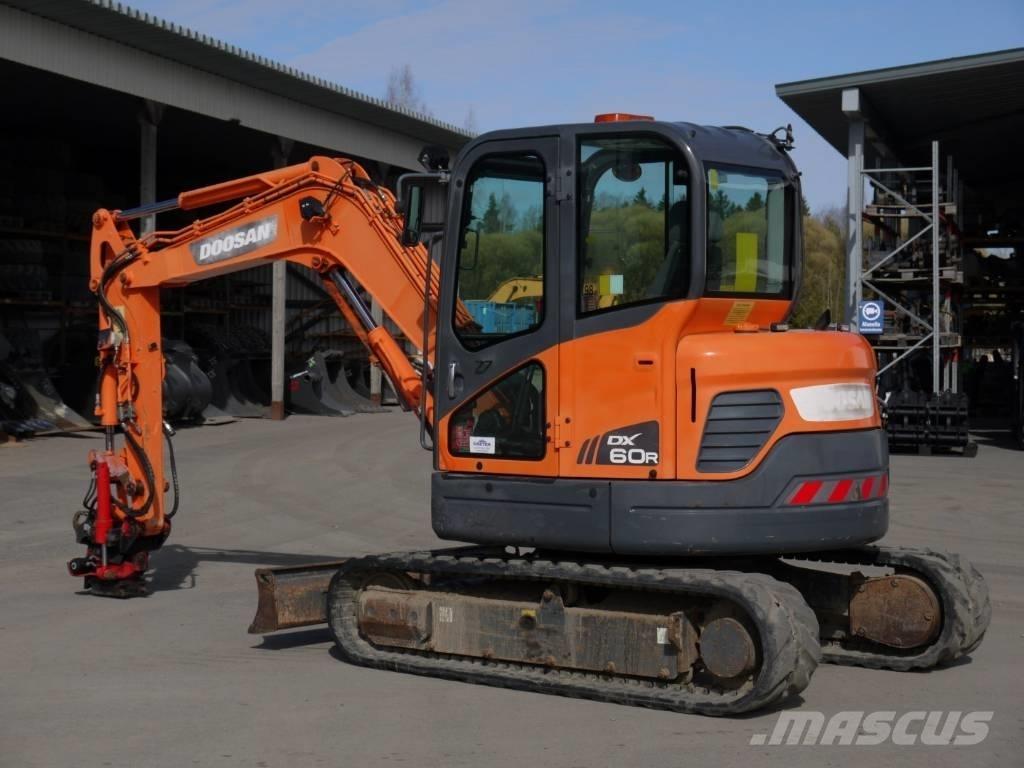 Doosan DX 60 R Minigrävare < 7t