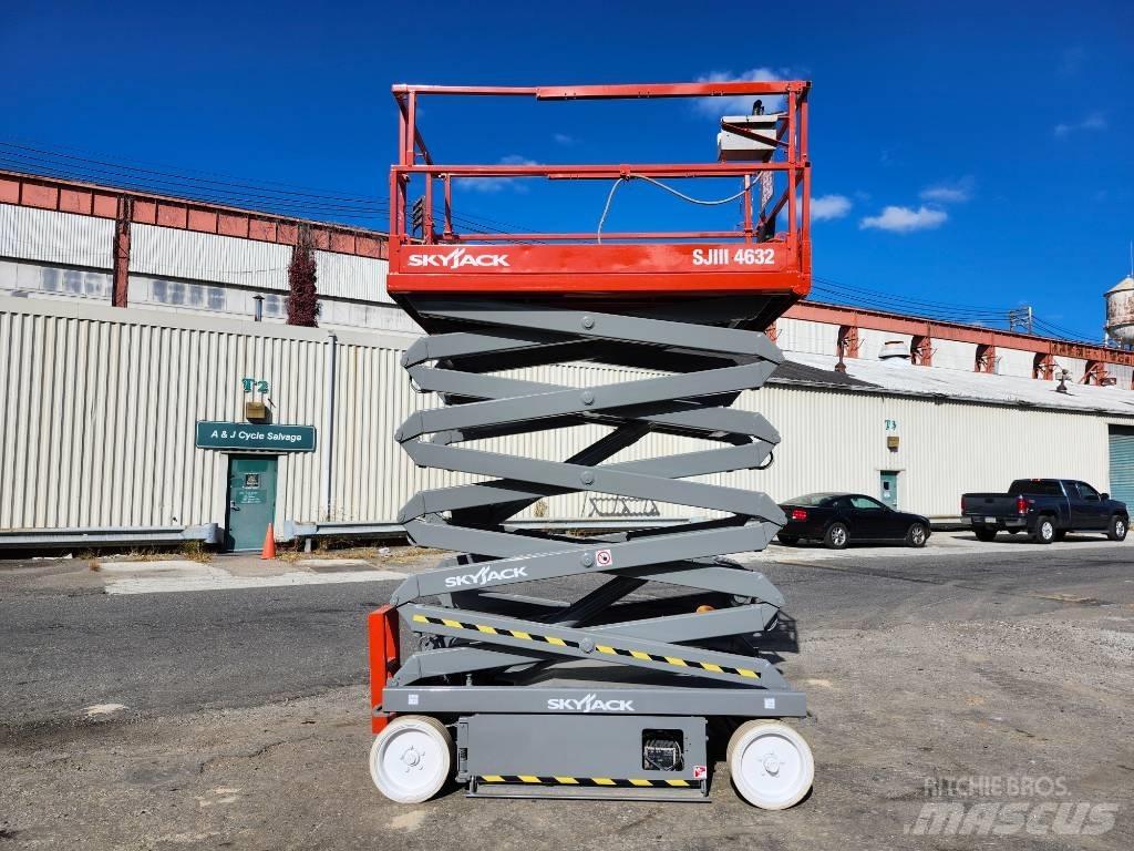 SkyJack SJ 4632 Saxliftar