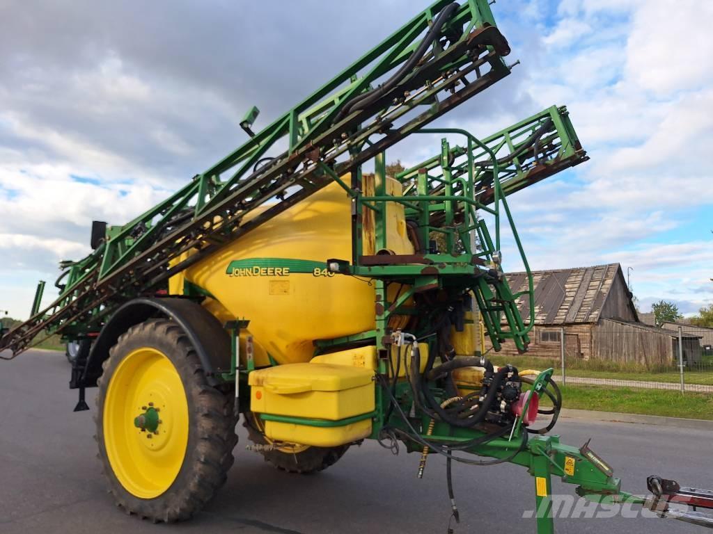 John Deere 840 Dragna sprutor
