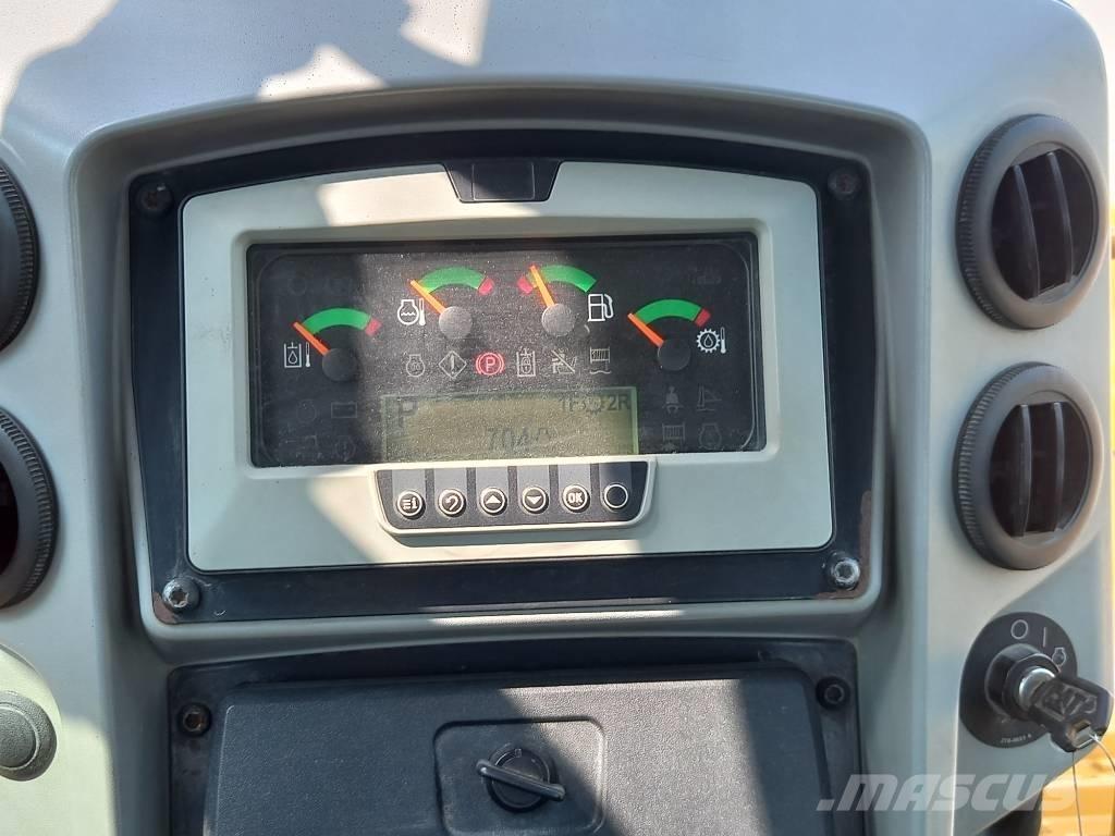 CAT D8T (Abu Dhabi) Bandschaktare