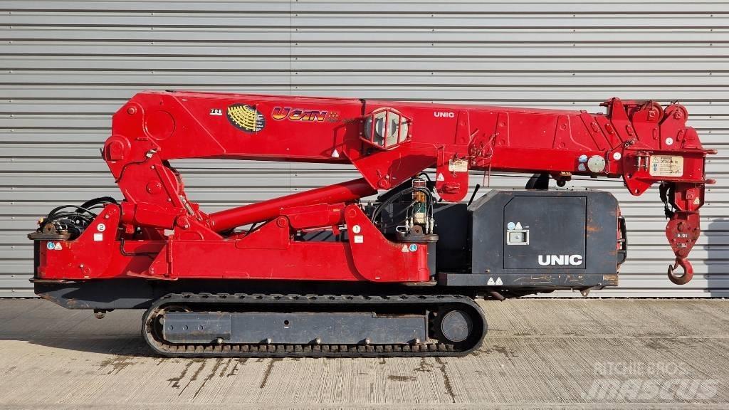 Unic URW 706 Minikranar