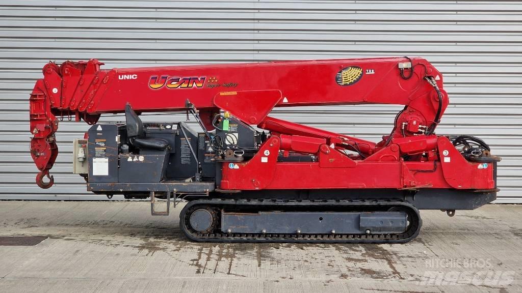 Unic URW 706 Minikranar