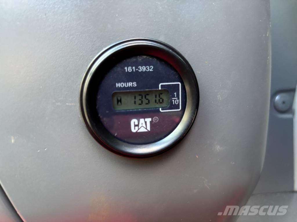 CAT 329 D Bandgrävare