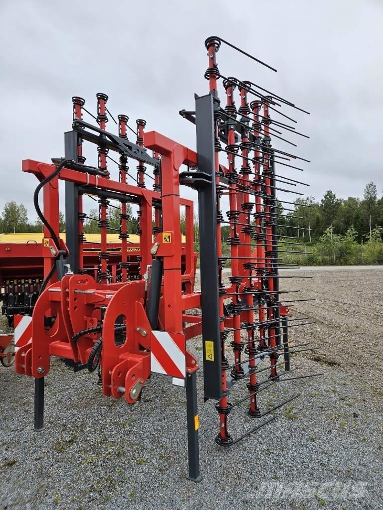 Tume Harrow s 660 L Harvar