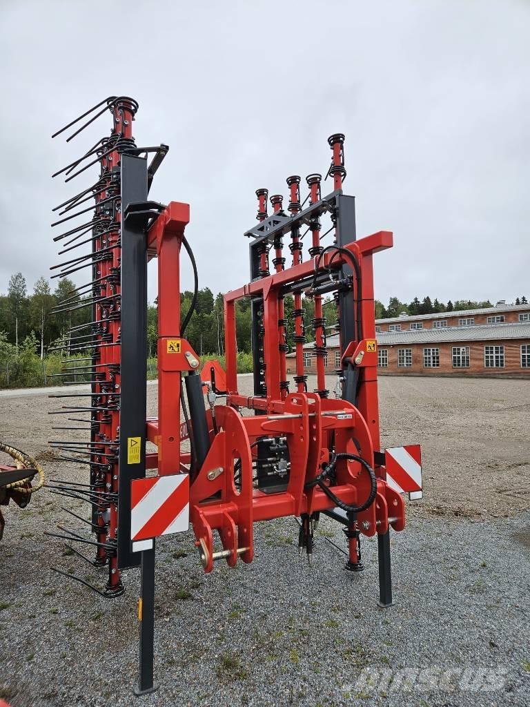 Tume Harrow s 660 L Harvar