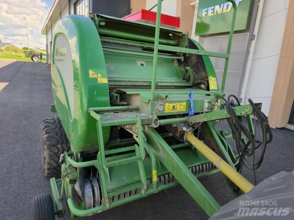 McHale F 5500 Rundbalspressar