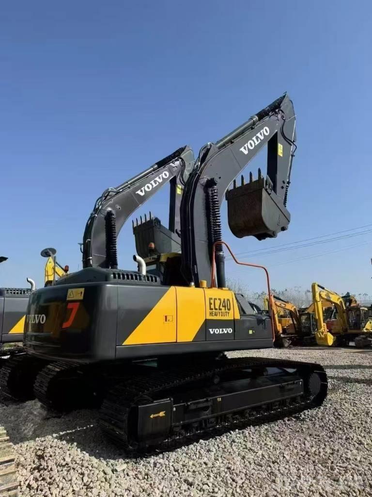 Volvo EC 240 Bandgrävare