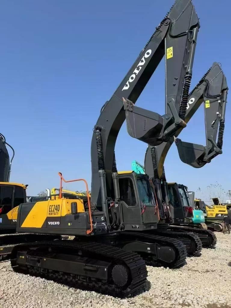 Volvo EC 240 Bandgrävare