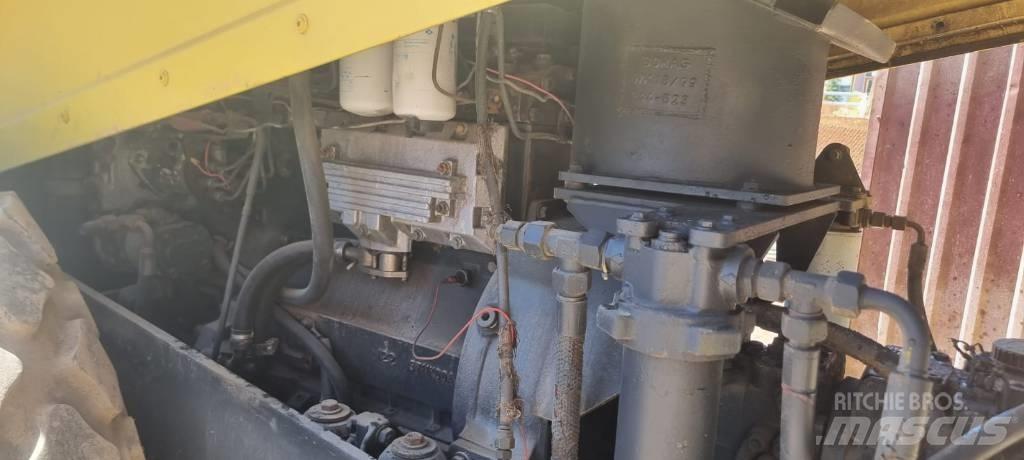 Bomag BW 211 D-3 Envalsvältar