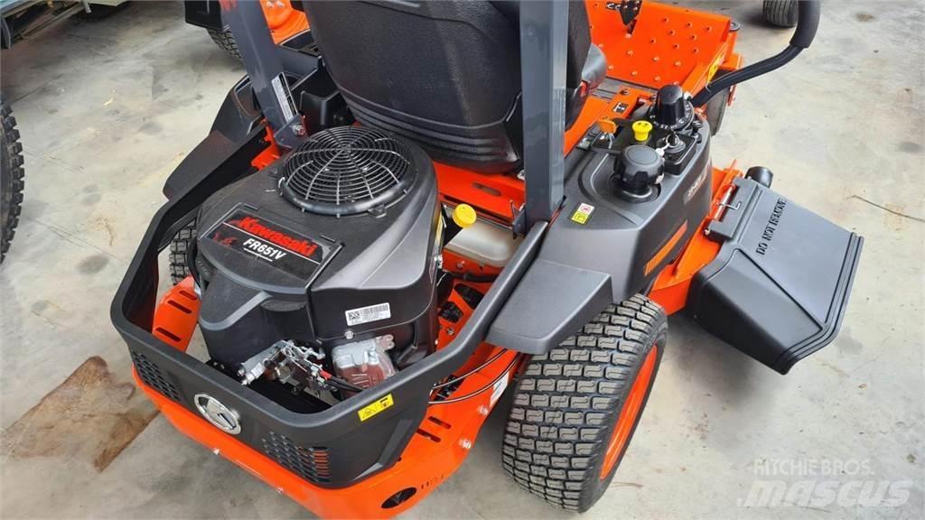 Kubota Z1-421 Green-gräsklippare