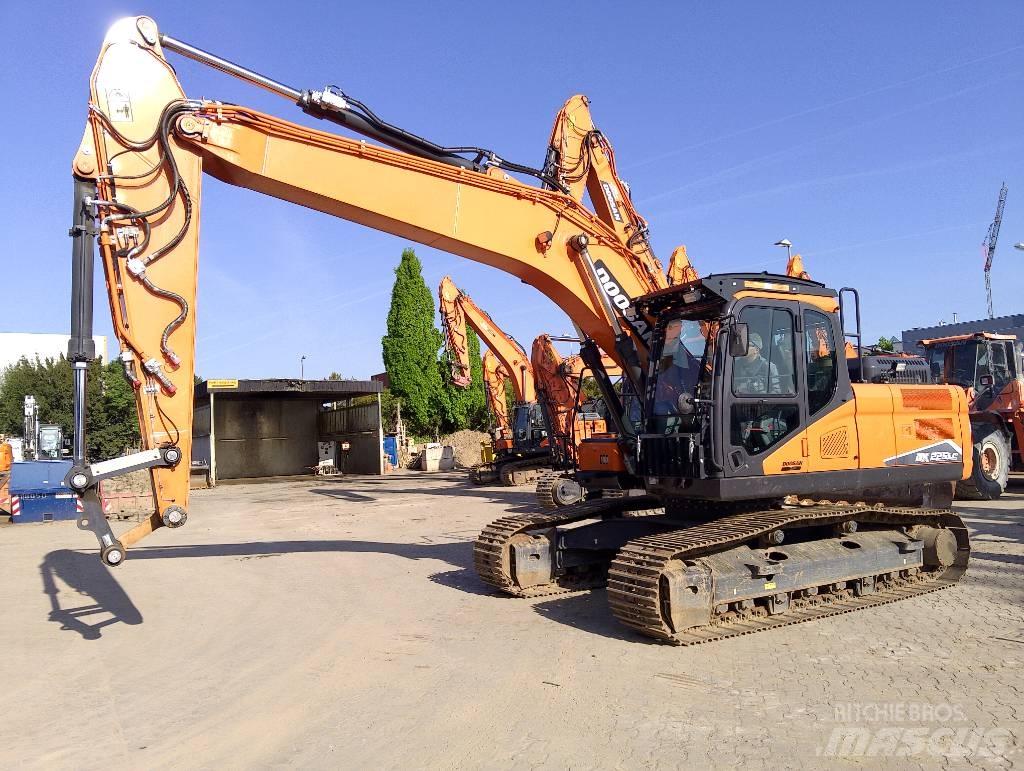 Doosan DX225LC-7 Bandgrävare
