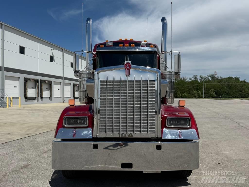 Kenworth W 900 L Dragbilar