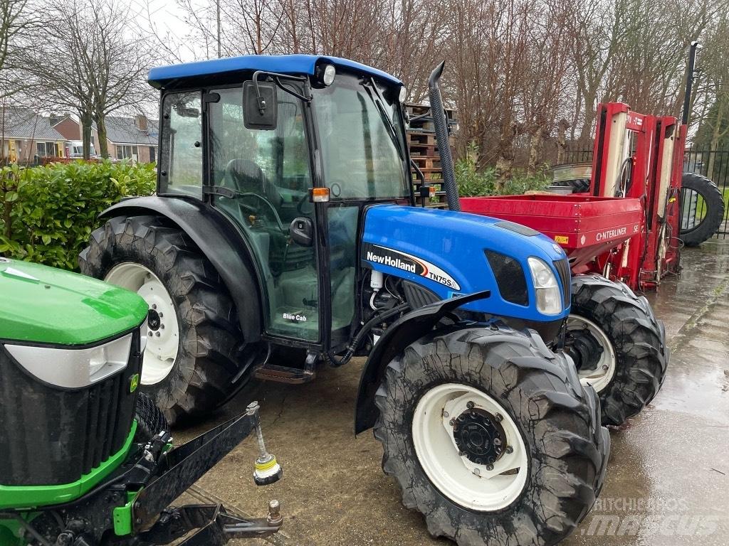 New Holland TN75SA Traktorer