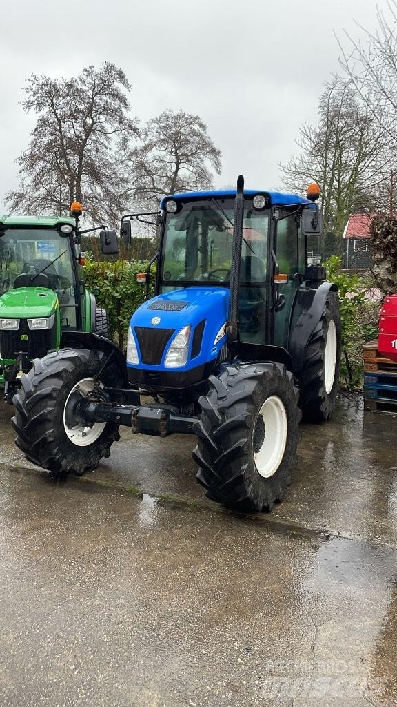 New Holland TN75SA Traktorer