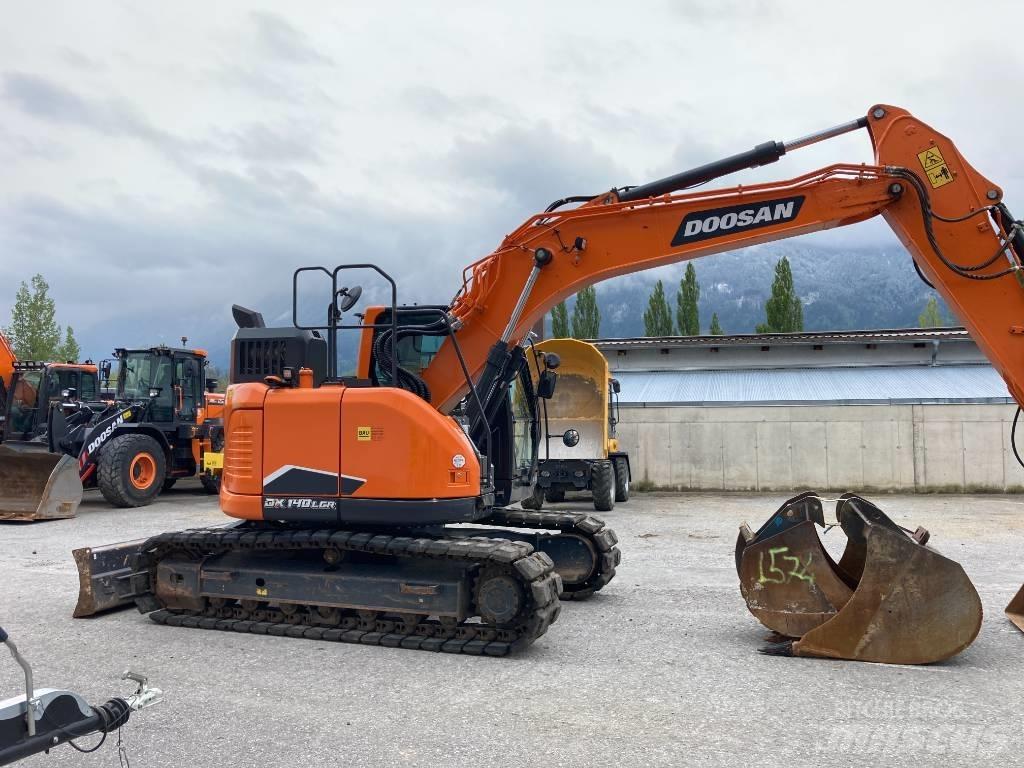 Doosan DX 140 LCR-7 Bandgrävare