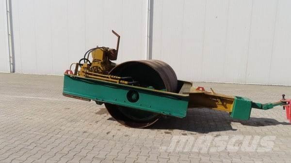 Vibromax W 501 Bogserande Vibratorvältar
