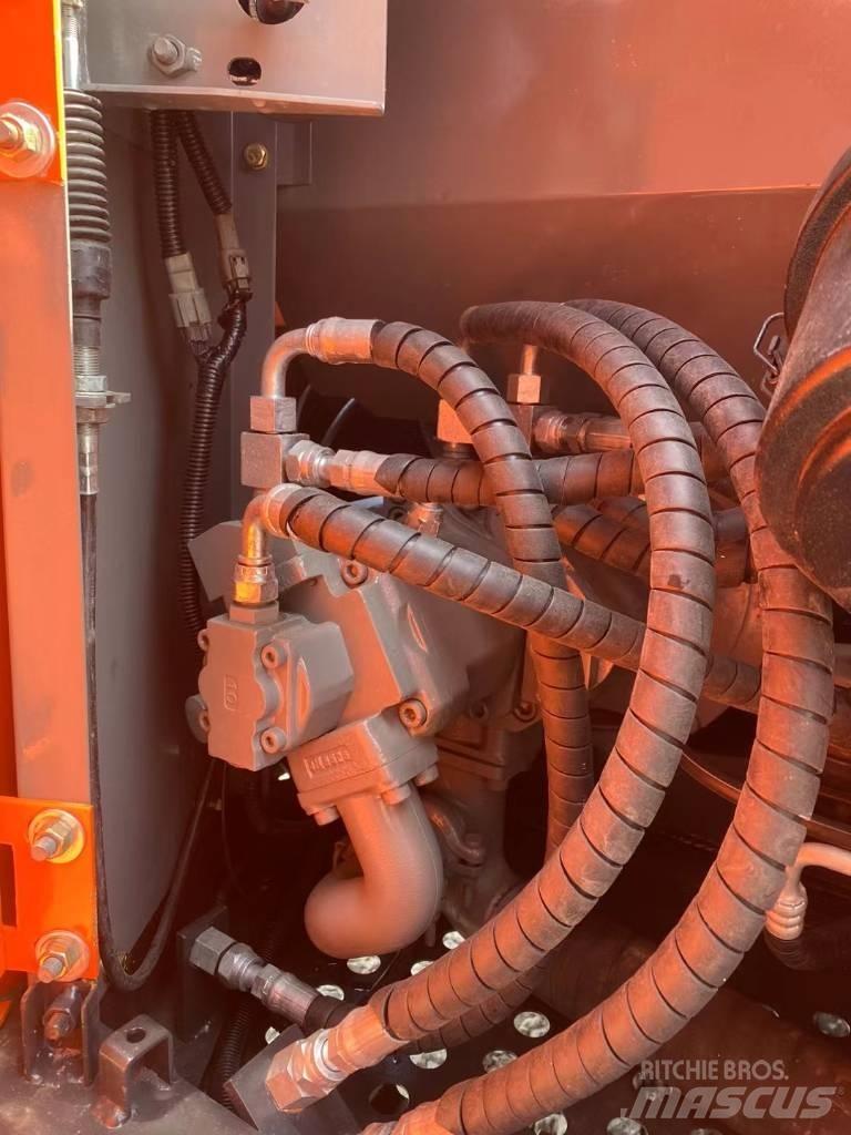 Hitachi 70-5A Bandgrävare