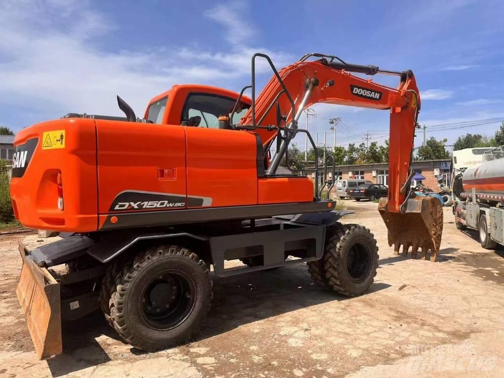Doosan DH150W Hjulgrävare
