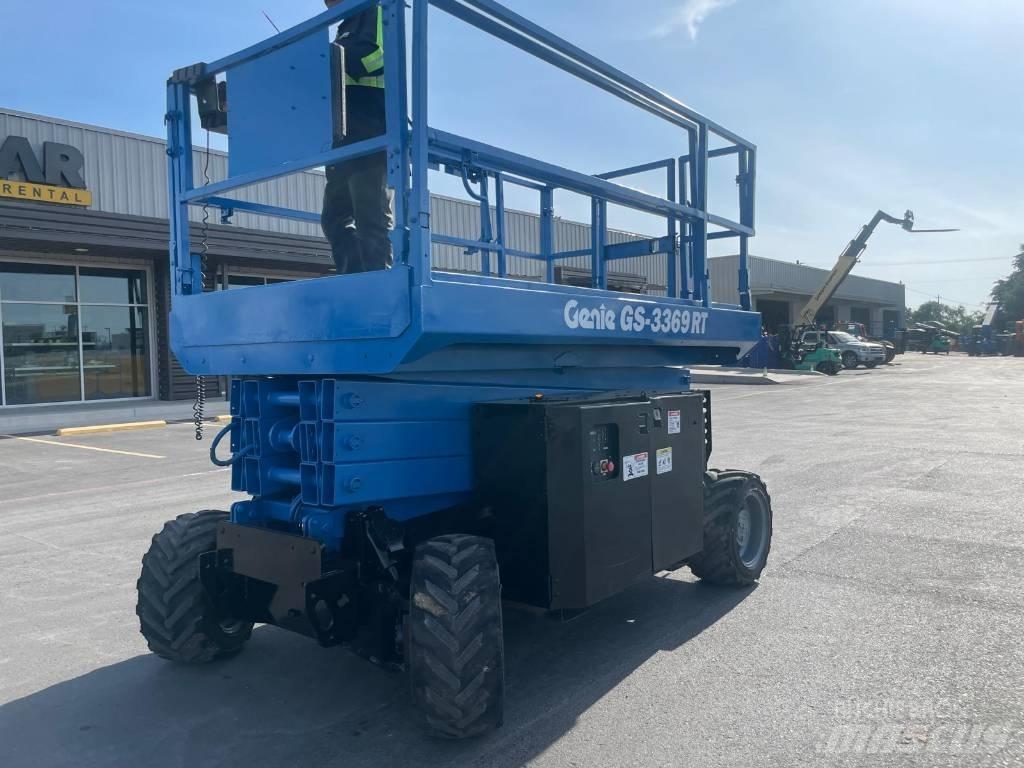 Genie GS 3369 RT Saxliftar