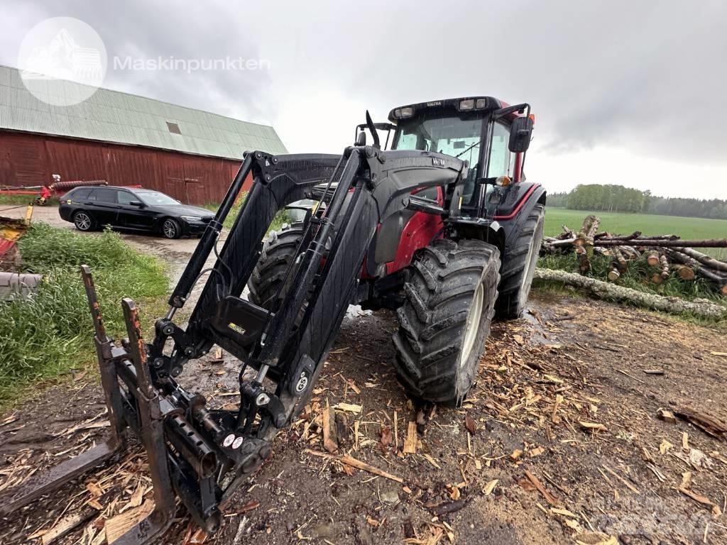 Valtra N 121 Traktorer