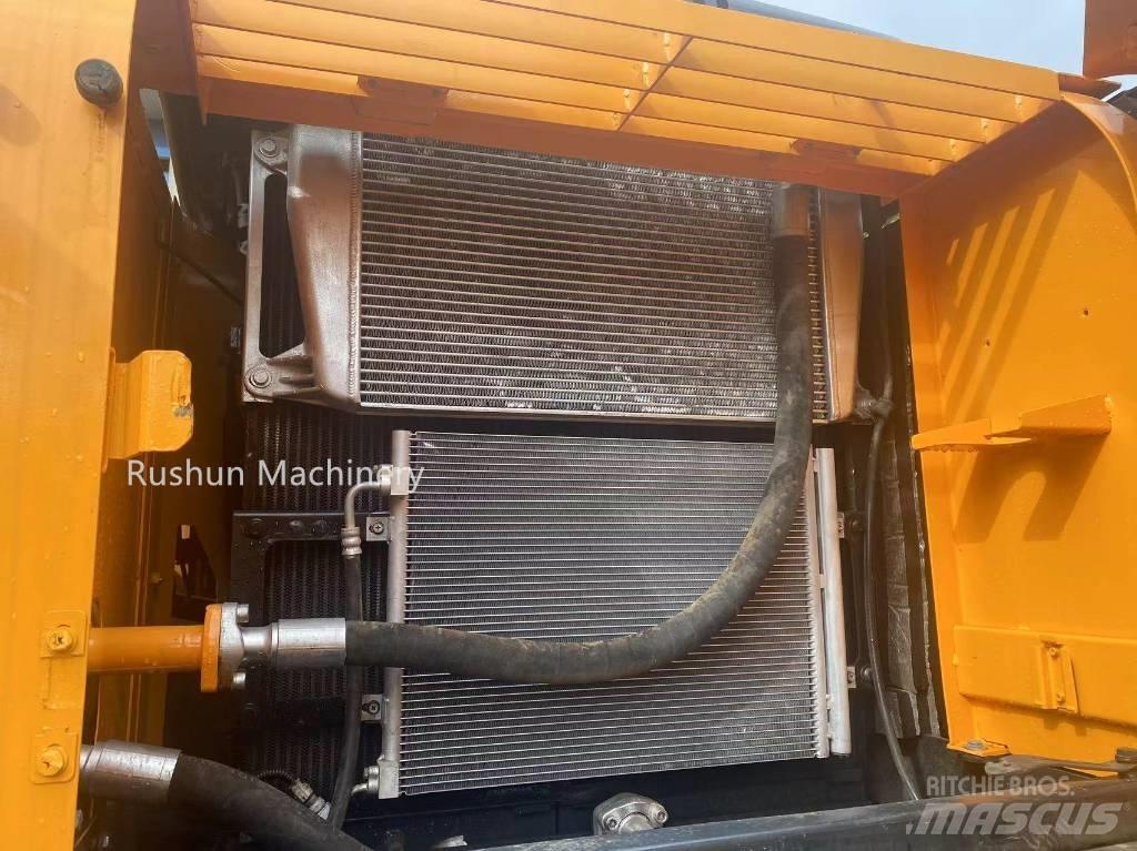 Hyundai R300LC-9 Bandgrävare