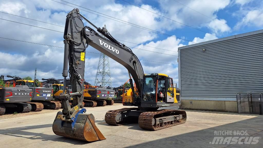 Volvo EC220E Bandgrävare