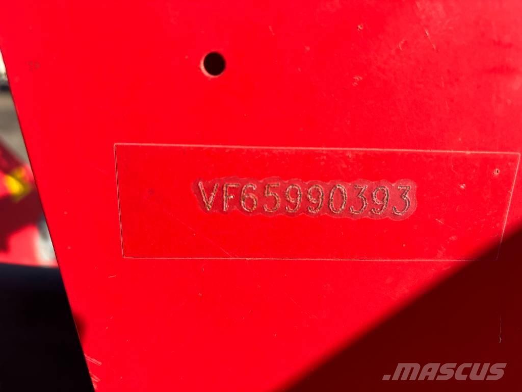 Kverneland 97150C Vändare och luftare