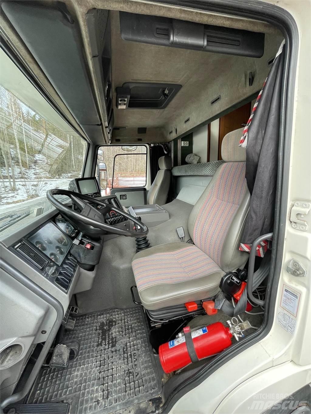 Volvo FL7 Djurtransporter