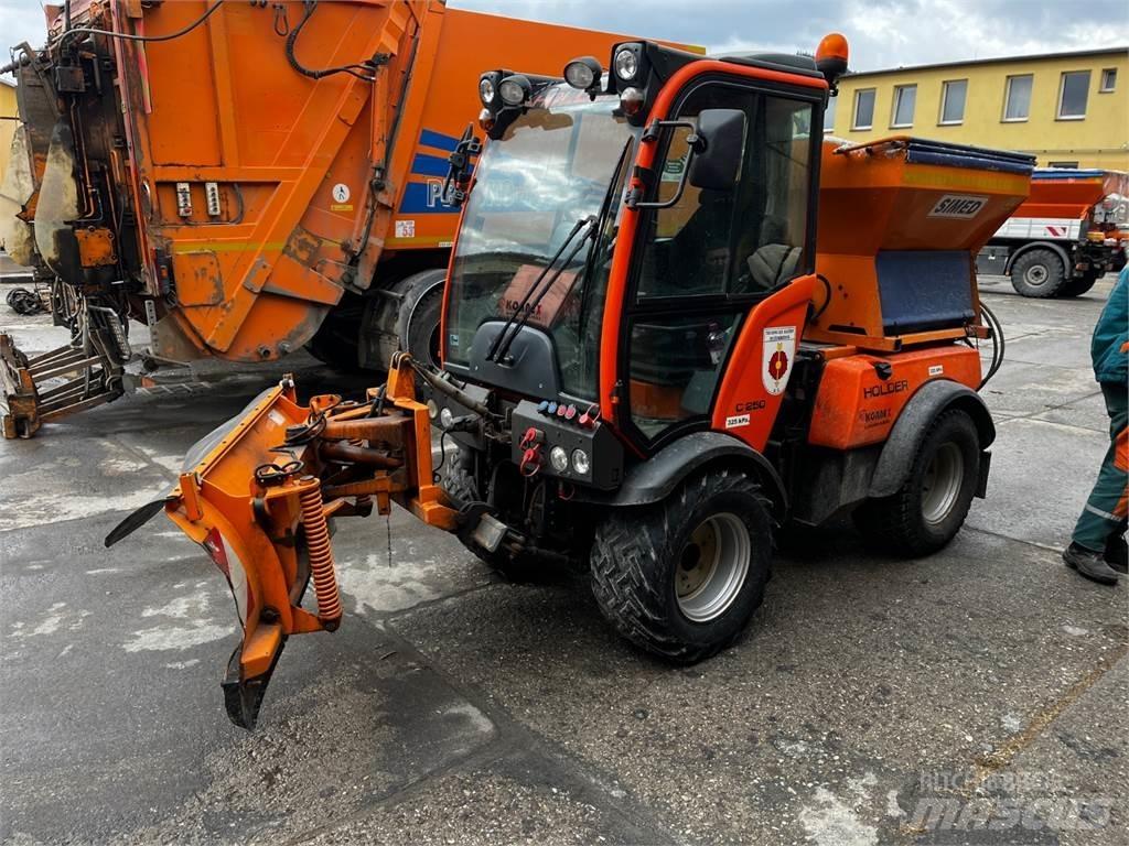 Holder C250 4X4 Entreprenad - Övrigt