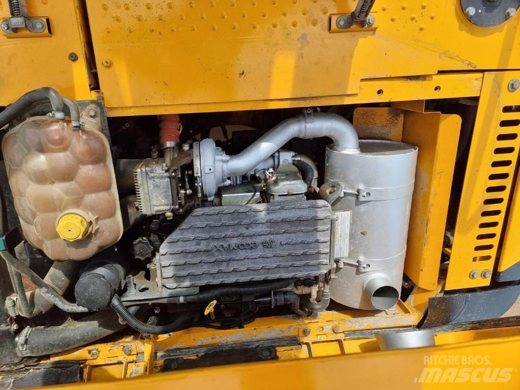 JCB JS 130 LC Bandgrävare