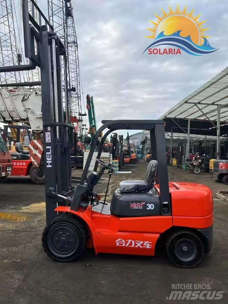 Heli CPCD 30 Dieselmotviktstruckar