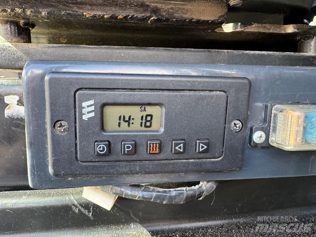 Komatsu PW 160-8 Hjulgrävare