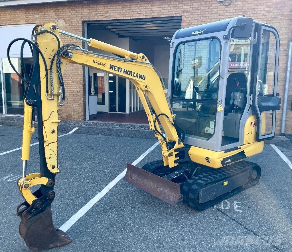 New Holland E 18 C Minigrävare < 7t