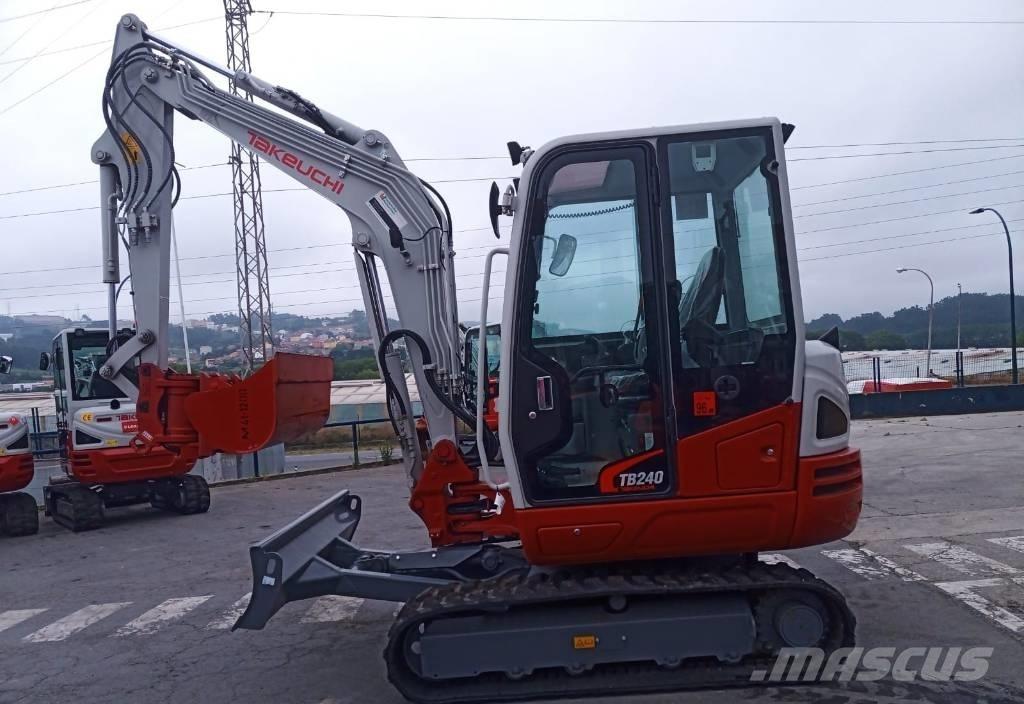 Takeuchi TB 240 Minigrävare < 7t