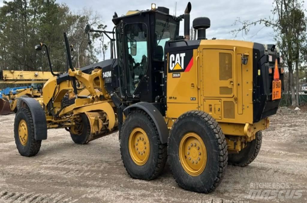 CAT 140M2 AWD Väghyvlar