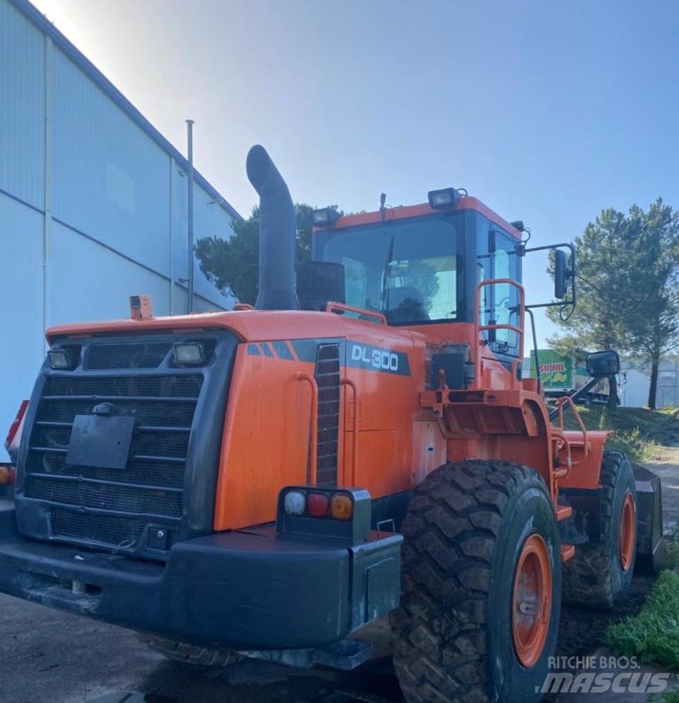 Doosan DL 300 Hjullastare