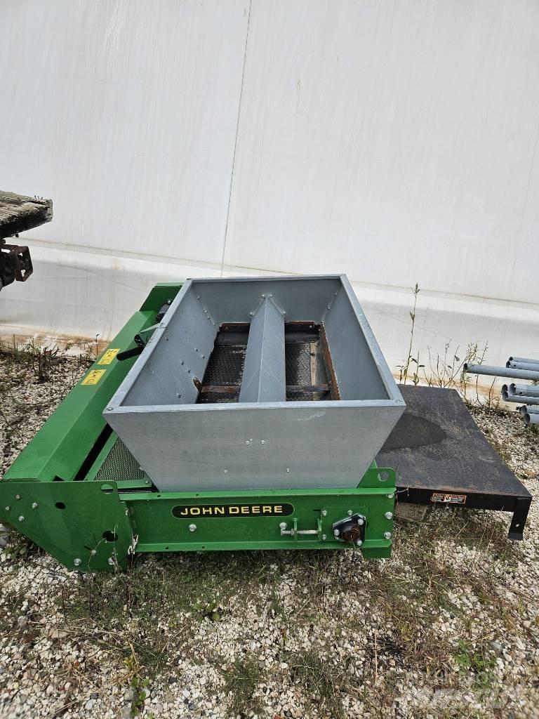 John Deere TD 100 Spridaraggregat