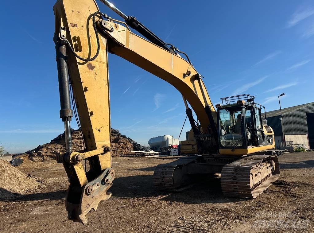 CAT 336 D L Bandgrävare