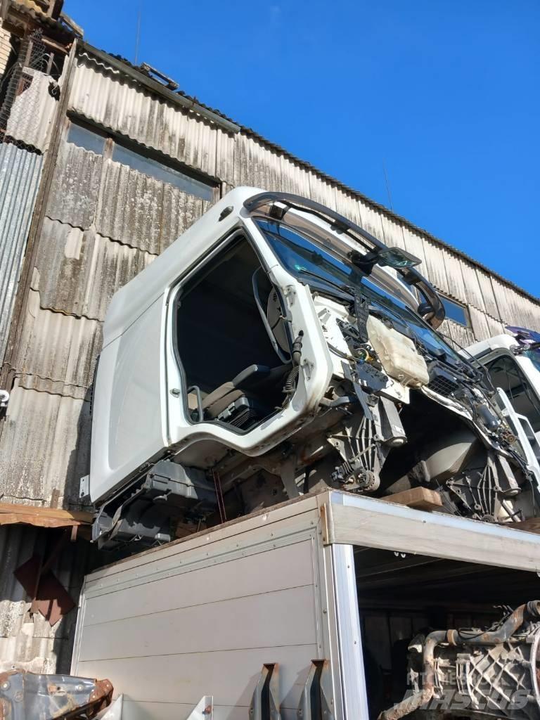 Renault Premium 460 Hytter och interiör