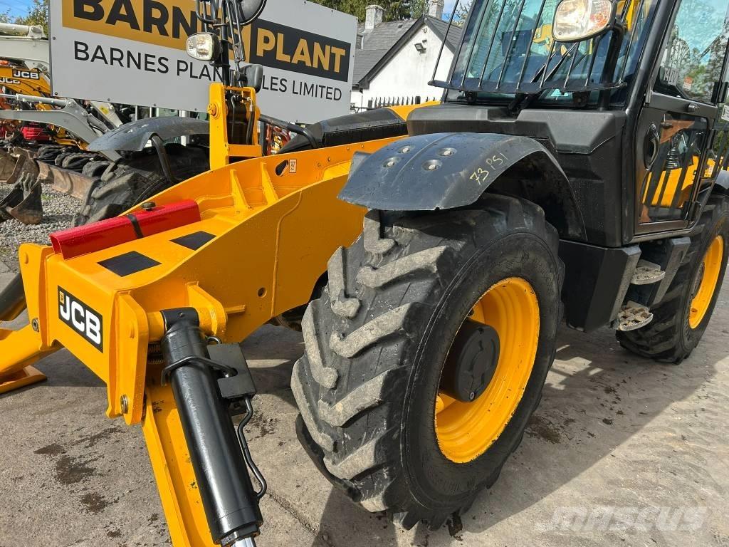 JCB 535-125 Hiviz Teleskoplastare