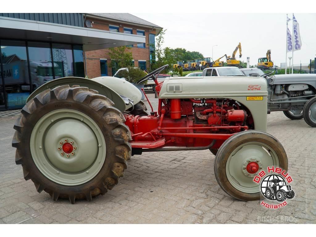 Ford Dearborn Traktorer