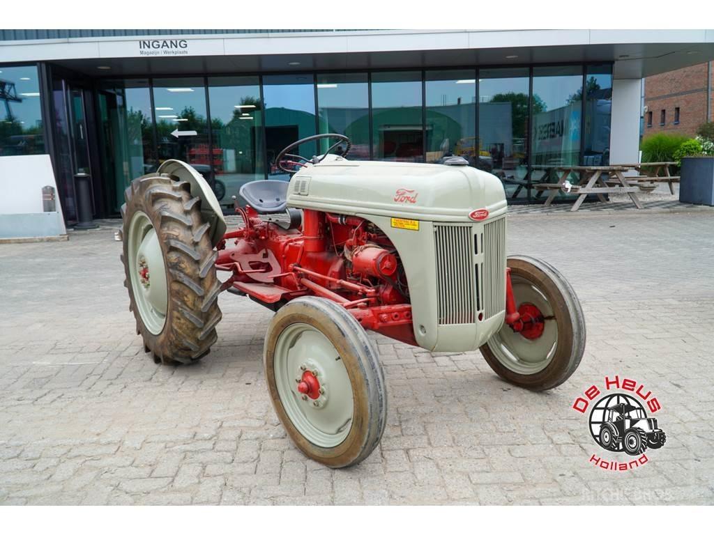 Ford Dearborn Traktorer