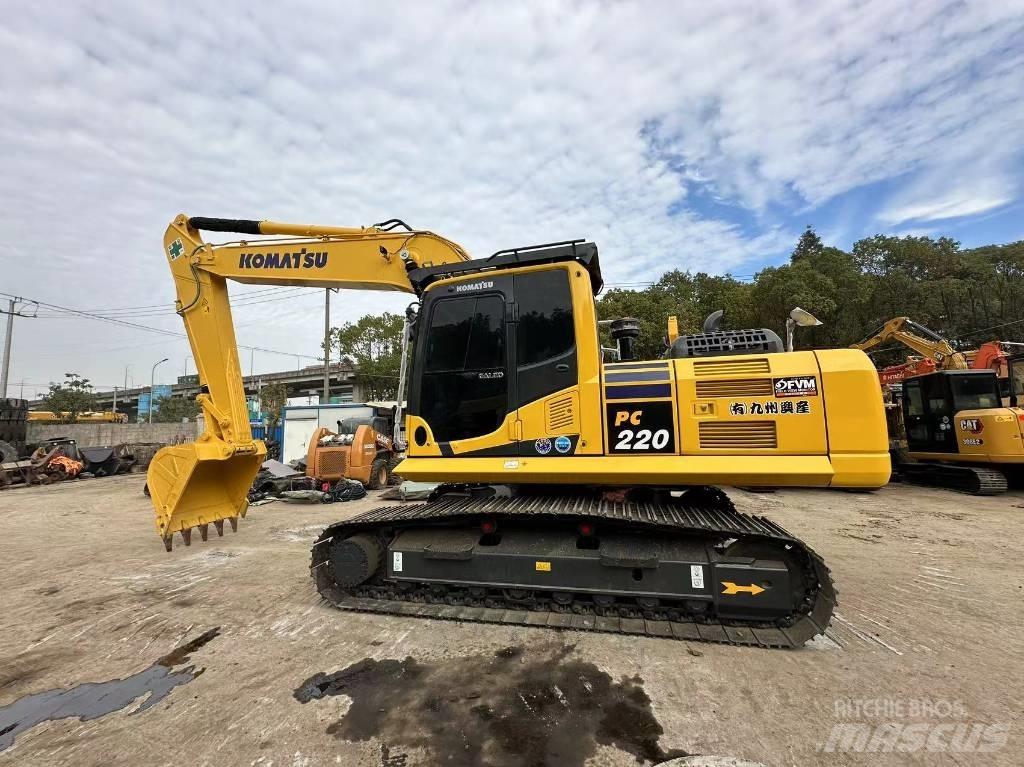 Komatsu PC 220 Bandgrävare