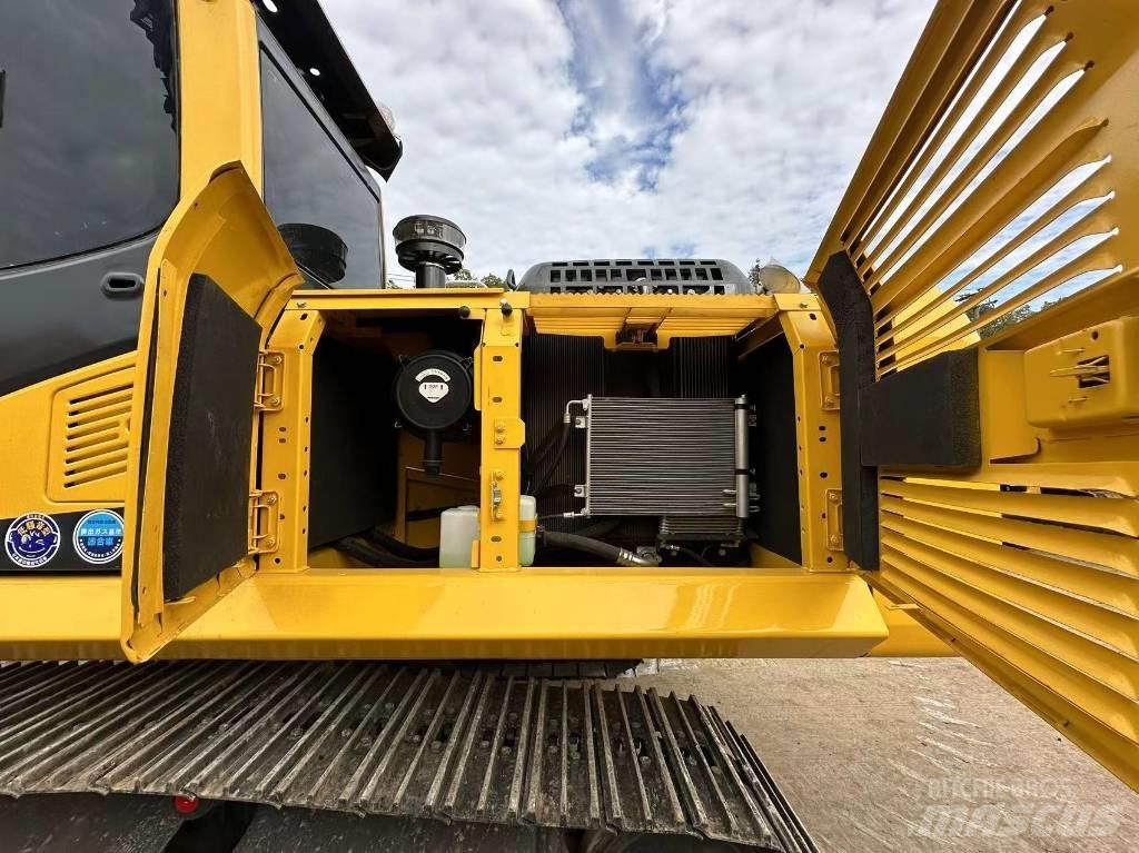 Komatsu PC 220 Bandgrävare