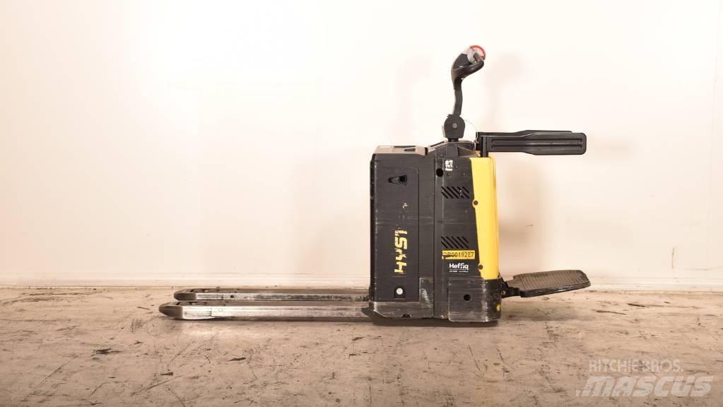 Hyster P 2.0 S Låglyftare med plattform