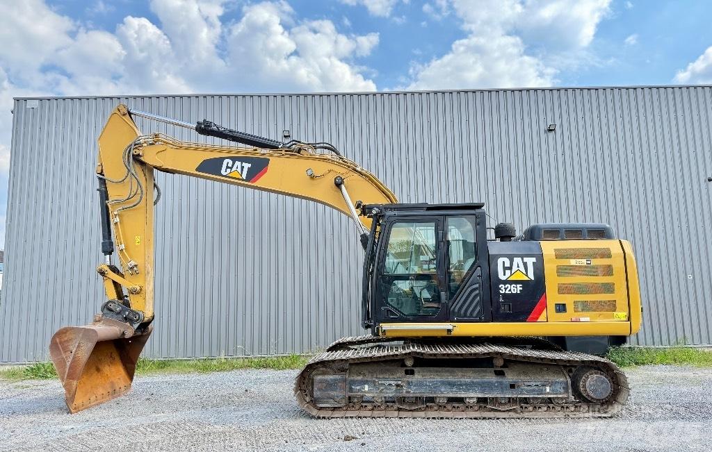 CAT 326 F L Bandgrävare