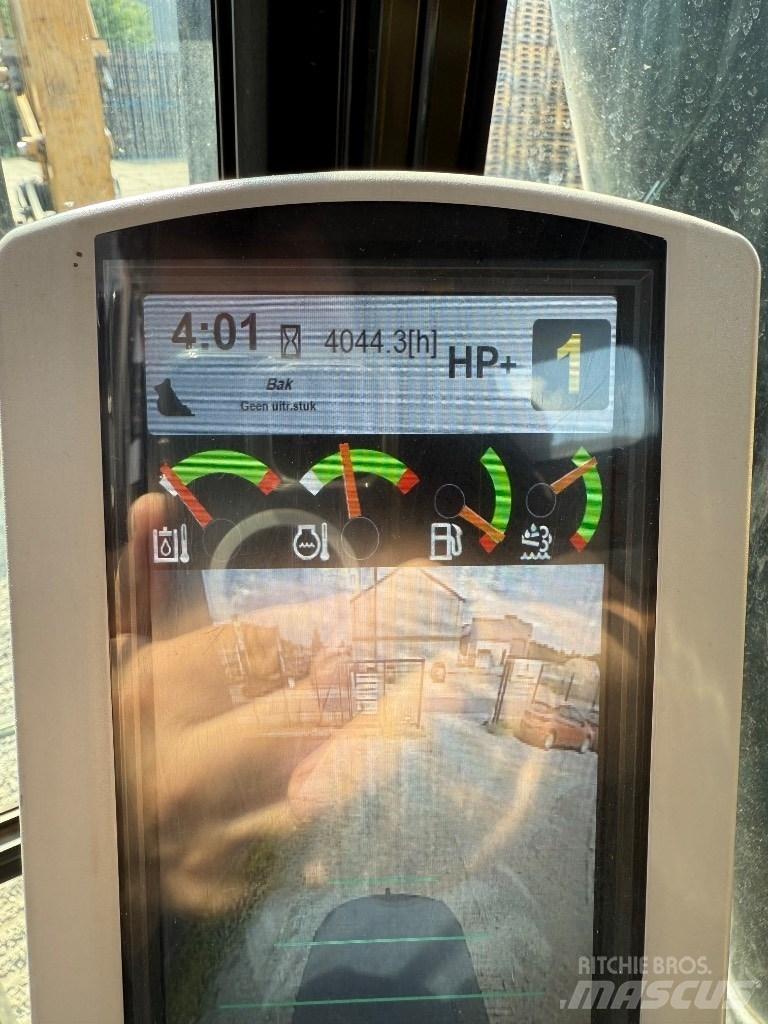 CAT 326 F L Bandgrävare