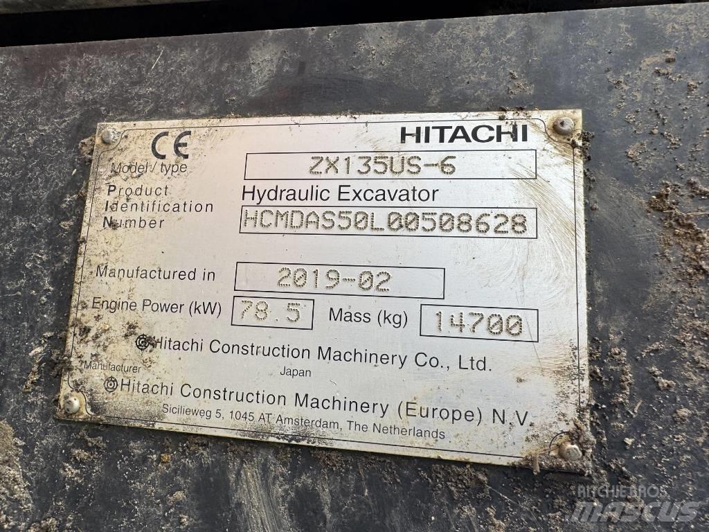 Hitachi ZX 135 US-6 Bandgrävare