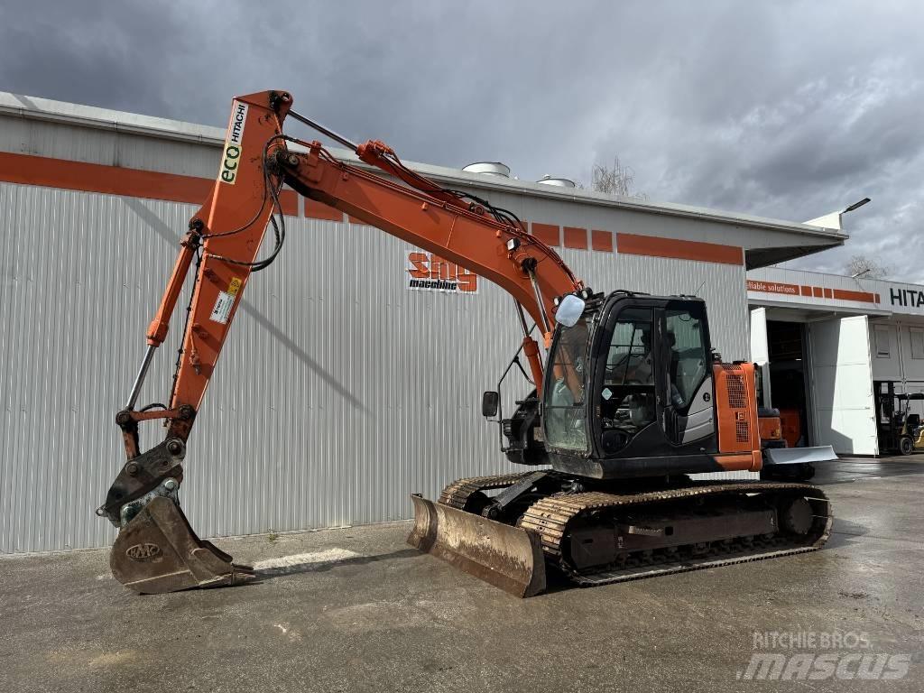 Hitachi ZX 135 US-6 Bandgrävare