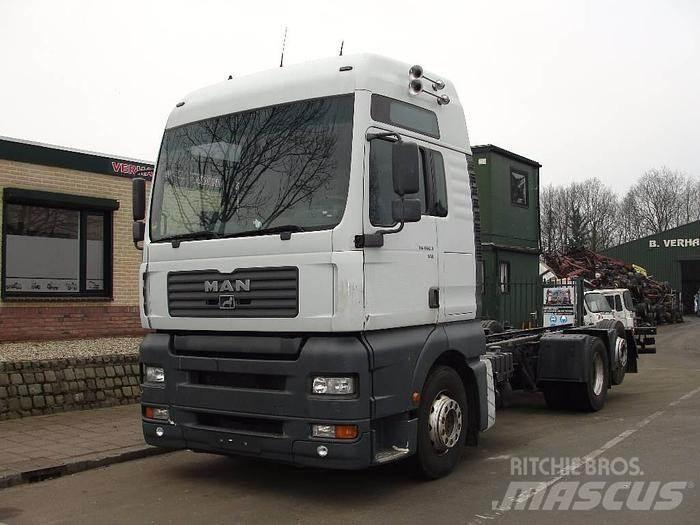 MAN 26.460 6X2 Övriga släp